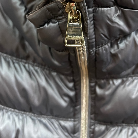 New Calvin Klein Performance Down Vest Metallic Gray Size Large Warm - Picture 5 of 9